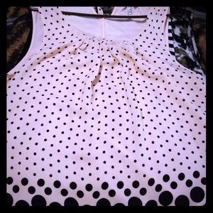 Elle sleeveless polka dot peach top worn once
